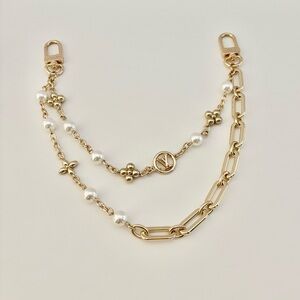 EUC LV Gold tone Double Chain Monogram Pearl Bag Charm